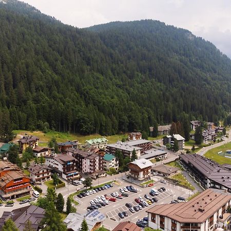 Hotel Villa Emma Madonna di Campiglio Exterior photo