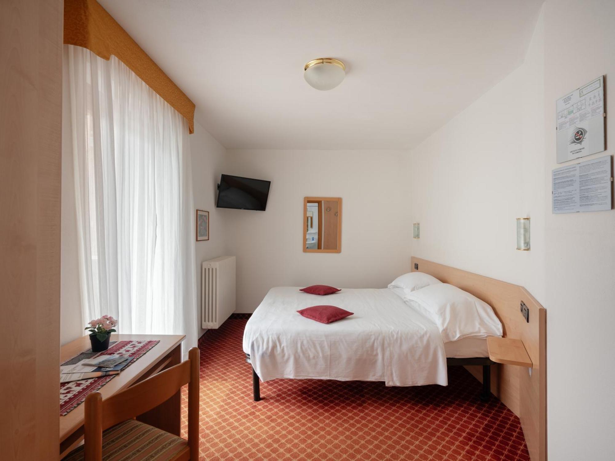 Hotel Villa Emma Madonna di Campiglio Exterior photo